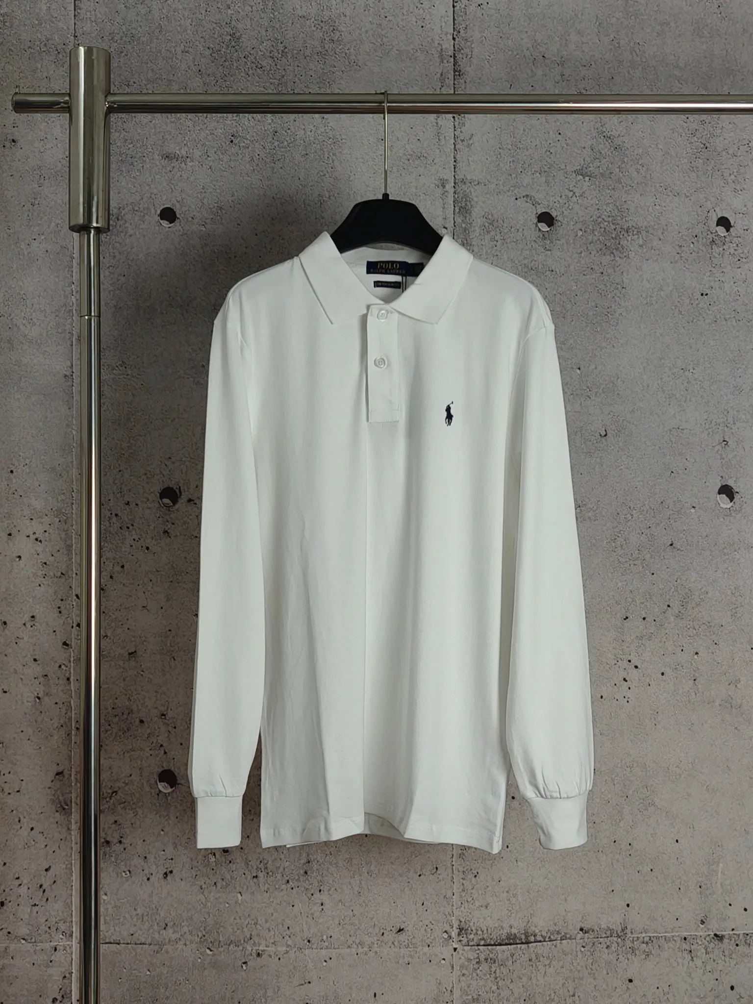 P200 Real shot quality High version Ralph Lauren pony embroidered polo shirt lapel long sleeves High-end quality Complete with three labels, comfortable and breathable, classic and simple, exquisite and fashionable, details show high-end quality Color: black, white, gray, navy blue Size: M-XXL